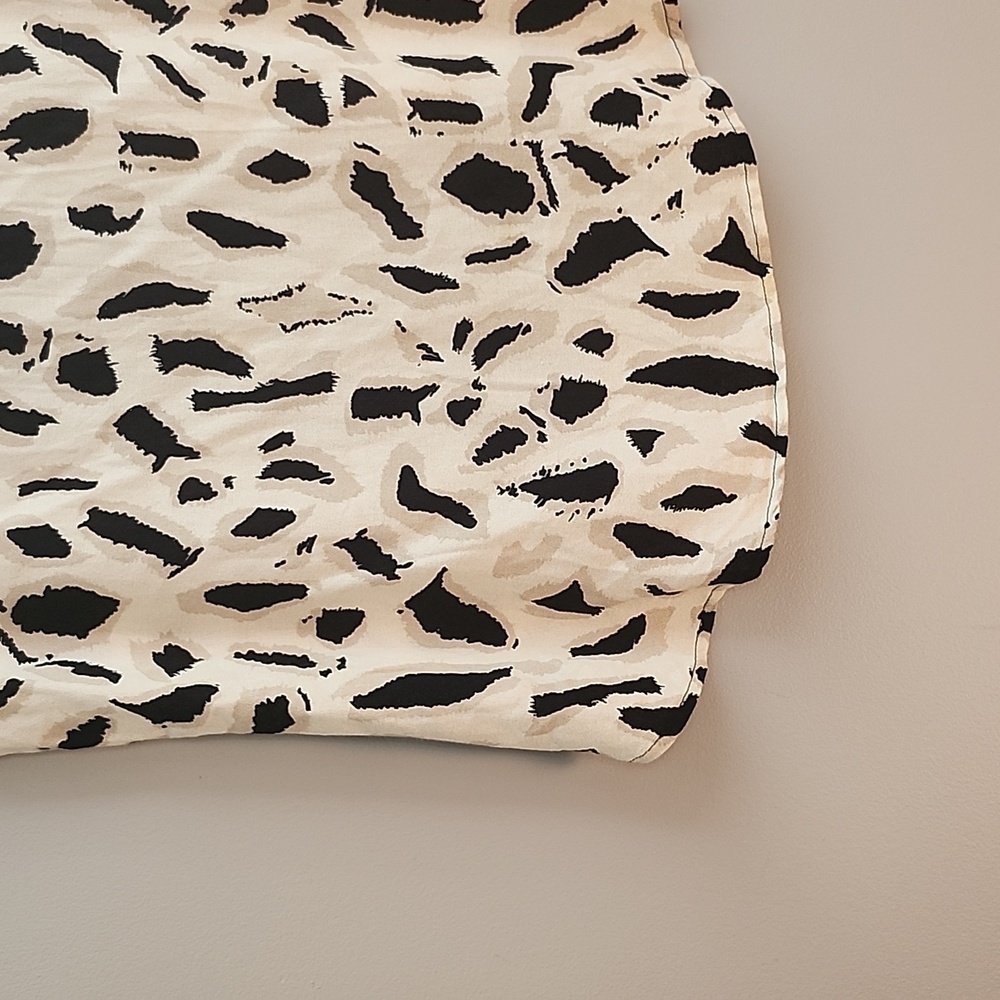 ZARA Beige black animal print round neck mesh sleeveless blouse - Picture 3 of 8